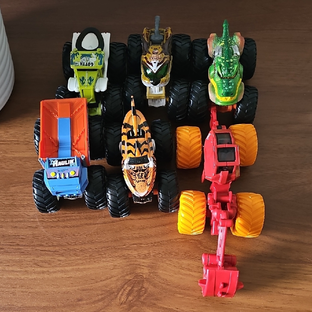 Bundle Of Hot Wheels And Monster Jam Monster Trucks